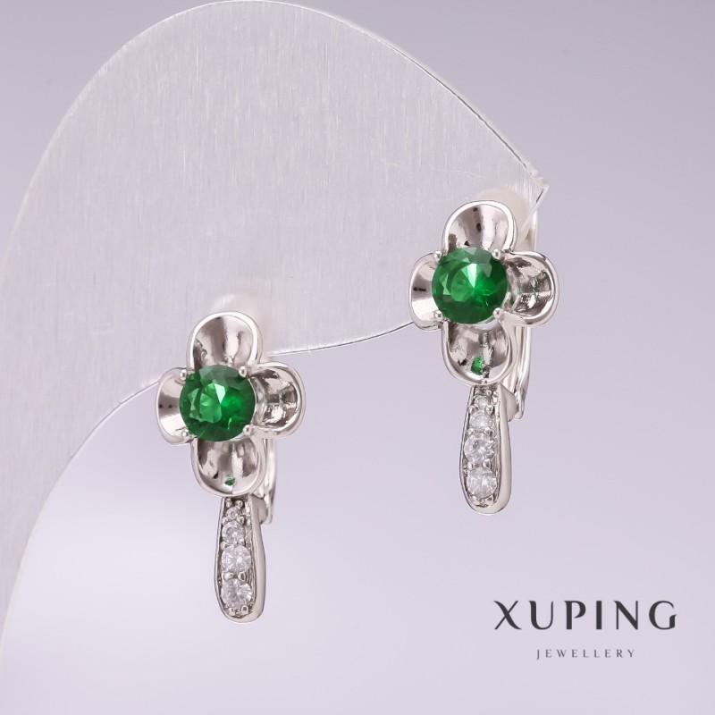 עגילי Xuping מצופים רודיום עם אבני ירוקות וסטרזים לבנים 20×10 מ״מ