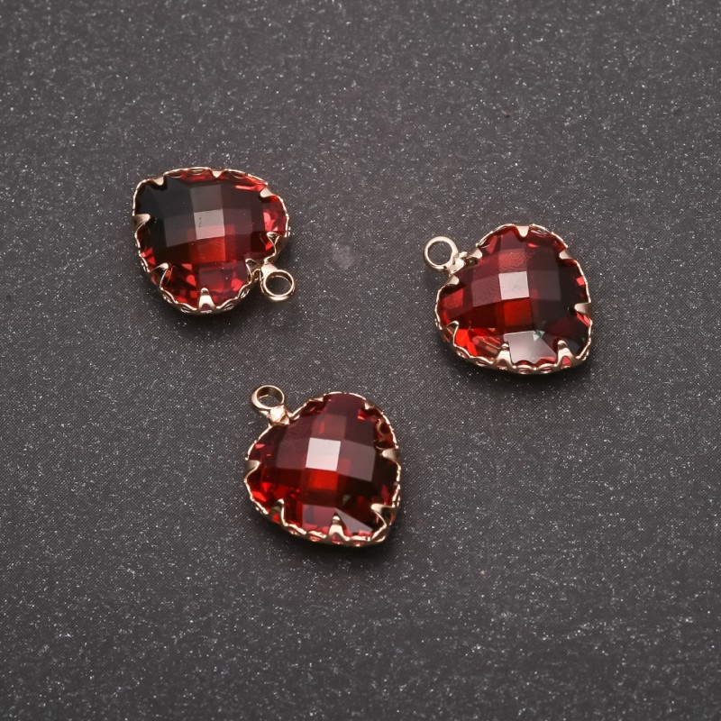 תליון «לב» בצבע אדום-ירוק, מסגרת זהובה 12×15 מ״מ