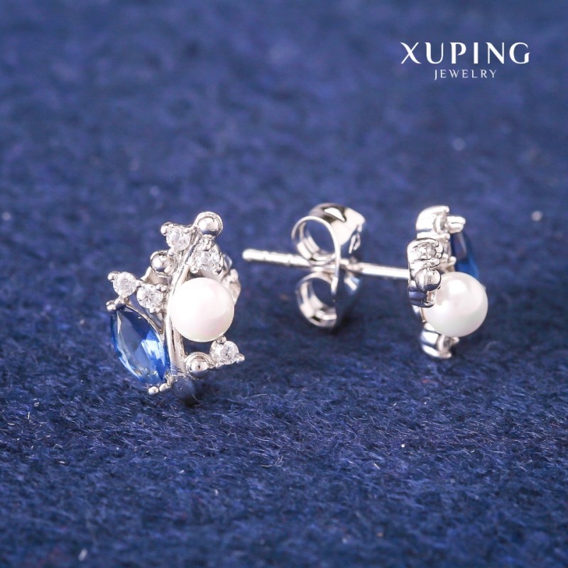 עגילי סטוד כדוריים Xuping עם גבישים כחולים ופנינים ממאיורקה, קוטר 8×13 מ"מ, רודיום