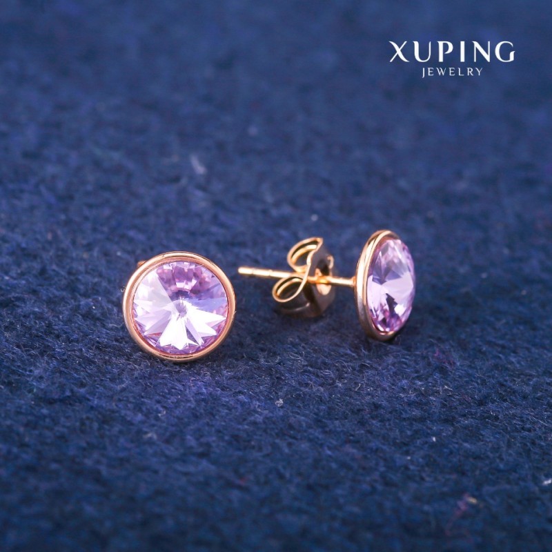 עגילי סטוד כדורונים Xuping עם קריסטלי Swarovski בצבע סגול בהיר, קוטר 10 מ״מ, זהב מצופה 18K