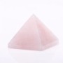 פירמידה מזכרת מאבן טבעית: קוורץ ורוד, אורך 20 מ״מ ±, רוחב 30 מ״מ+