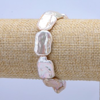 צמיד אלסטי עם פנינים בארוק, קוטר 22×14 מ״מ, אורך 18 ס״מ