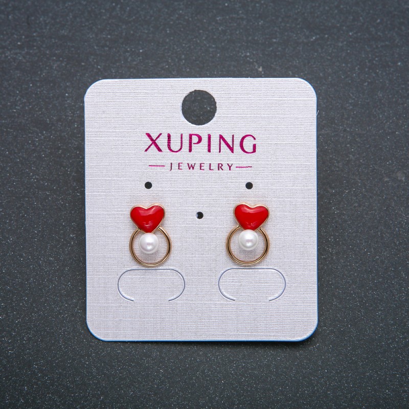 עגילי סטוד 'לב' מבית Xuping בזהב 18K עם אמייל אדום וחרוז לבן, קוטר 12×8 מ״מ +