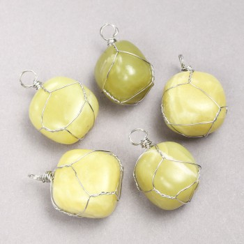 תליון בשזירת כסף על אבן טבעית ג'יידייט, קוטר 35×20 מ״מ+