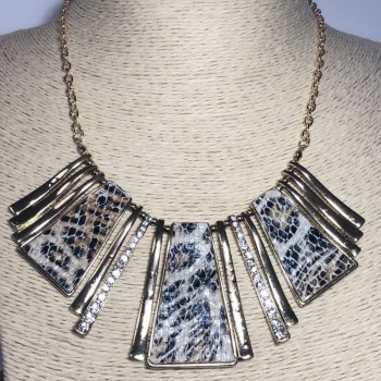 שרשרת מעור אקולוגי עם מתכת זהובה ואבני זירקון, אורך 42–50 ס״מ +