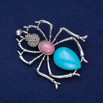 סיכה «נמלה» ממתכת כסופה 72×57 מ״מ +