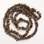חרוזי ברונזיט מאבן טבעית, חתיכות דקיקות על חוט, קוטר 7×2 מ״מ+-, אורך 88 ס״מ +