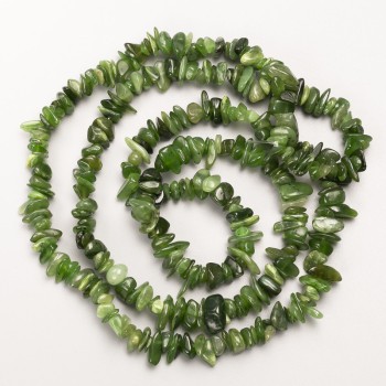 גרגרי ג'יידייט מאבן טבעית על חוט, קוטר 9×3 מ״מ, אורך 82 ס״מ