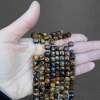 Tiger Eye beads אבן טבעית קוביית פאות על חוט, קוטר 7 מ"מ+-, אורך 39 ס"מ+-