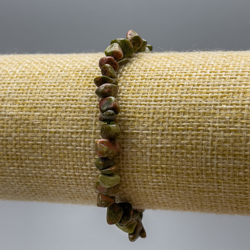 צמיד מאבני יאשמה, הליאוטרופ ואונקיט, גרגרי האבן, קוטר 6×4 מ״מ, אורך 18 ס״מ (סטרץ)