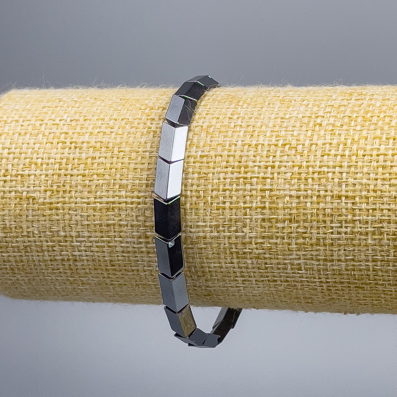 צמיד המטיט «חץ», קוטר 6×10×3 מ״מ +-, אורך 18 ס״מ (מתיחה)