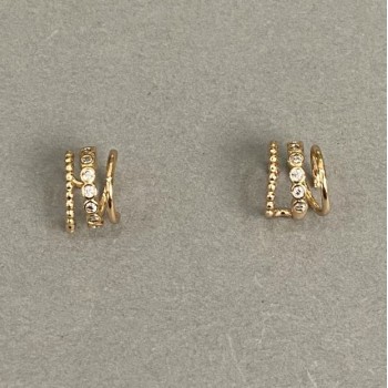 עגלי קאף משולשים Xuping – ציפוי זהב 18K, קריסטלים לבנים 10×8 מ"מ +