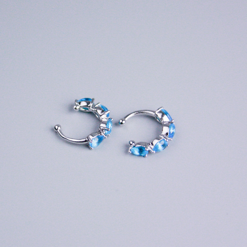 קף Xuping רודיום עם אבני זרקונים כחולות 13×3 mm +