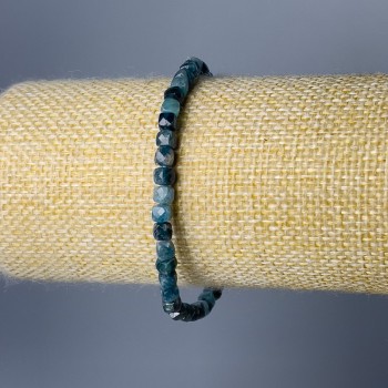 צמיד אינדיגוליט מאבן טבעית – קוביה מחוטבת בקוטר 4 מ״מ, אורך 18 ס״מ (מתיחה)