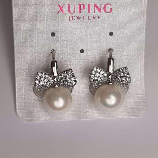 עגילים Xuping עם פנינת מאיורקה לבנה וסטרזים לבנים, קוטר 10 מ״מ, אורך 19 מ״מ, רודיום