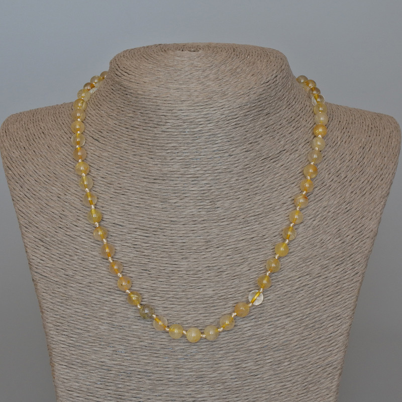 שרשרת קוורץ רוטילי טבעית, כדורי חלקים בקוטר 6.5 מ״מ, אורך 49 ס״מ