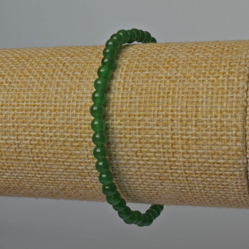 צמיד כריסופרז טבעי עם חרוזים חלקים בקוטר 4 מ״מ, אורך 18 ס״מ +/- (אלסטי)