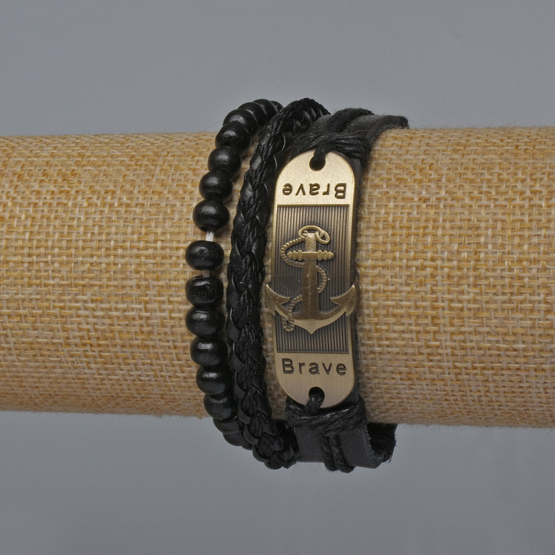 צמידים לגבר – סט של 3 יחידות מעור אקולוגי בצבע שחור (סוגר וגמיש)