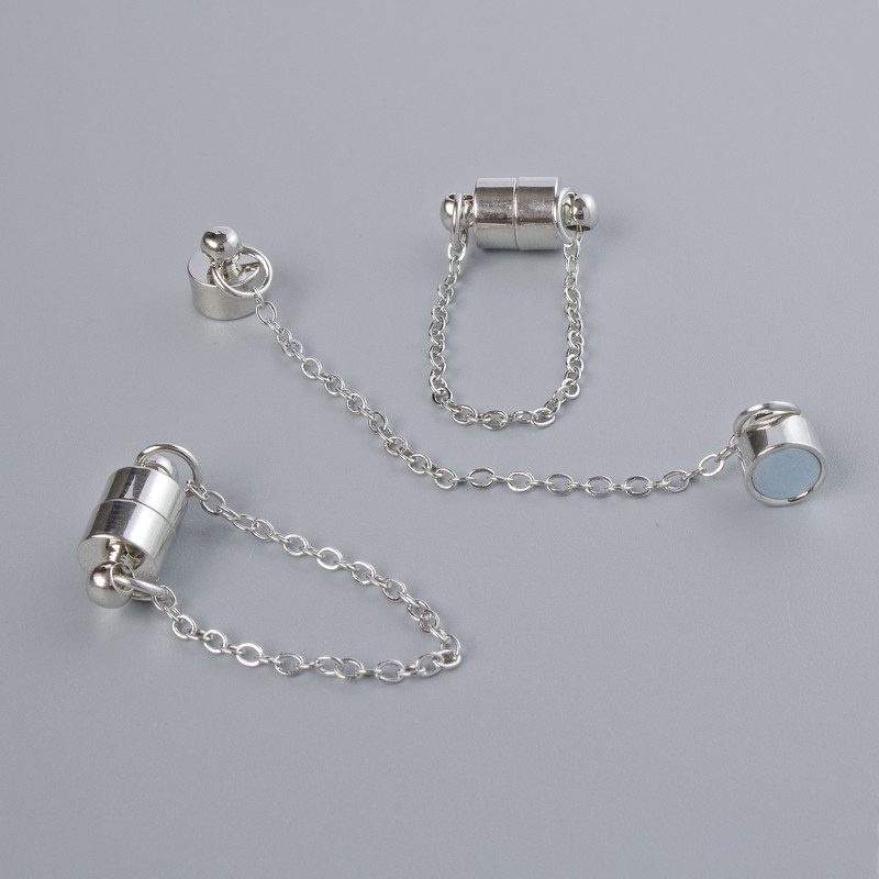 סגר מגנטי כסוף, קוטר 13×6 מ״מ, עם שרשרת, אורך 5 ס״מ