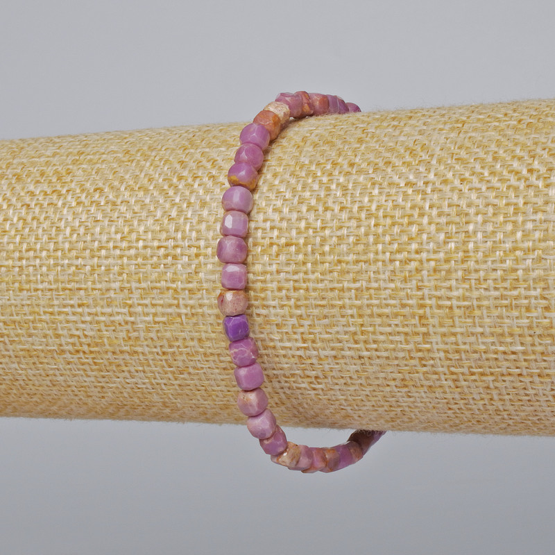 צמיד פוספוסידריט – אבן טבעית, קובייה מגולפת, קוטר 4 מ״מ, אורך 18 ס״מ (סטרץ)