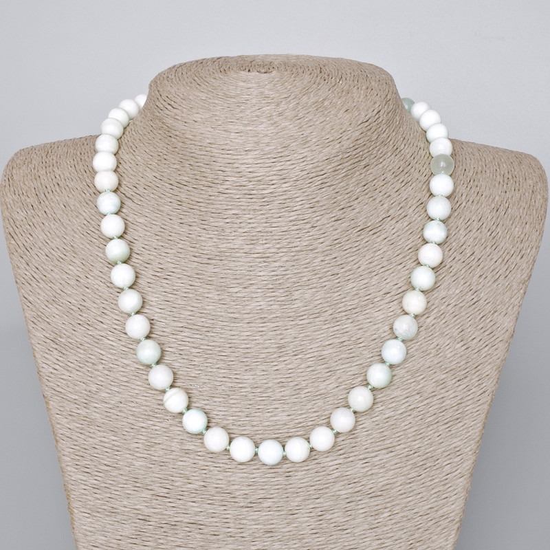 שרשרת הגמימורפיט מאבן טבעית, כדור חלק, קוטר 8.5 מ״מ, אורך 45–48 ס״מ