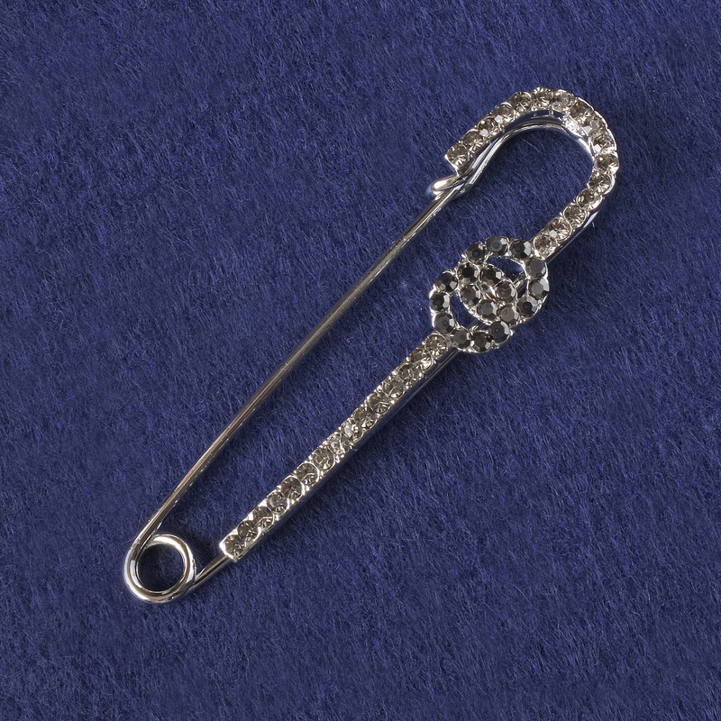 סיכה-מחט לזרקונים שחורים, מתכת כסופה 71×16 מ״מ+