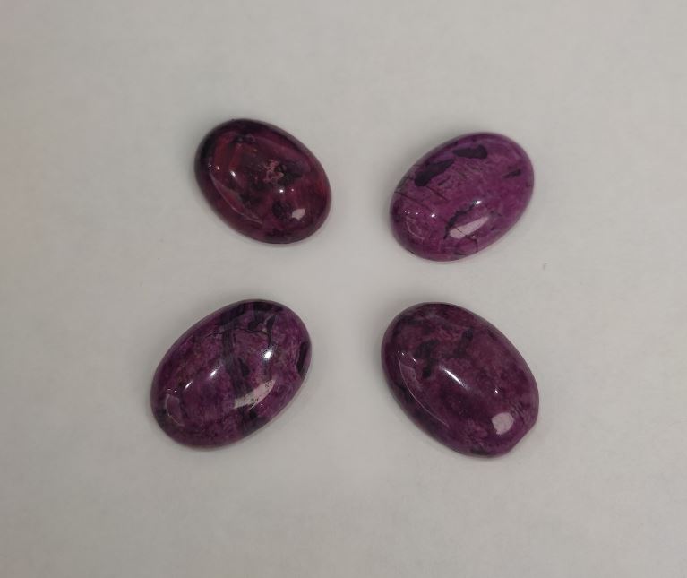 קאבושון אבן ג'ספר מלוני סינתטי 25×18 מ״מ