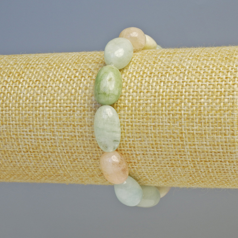 צמיד מורגנייט מאבן טבעית בחיתוך משונן, קוטר 10×13 מ״מ +/- (מתיחה), אורך 18 ס״מ+