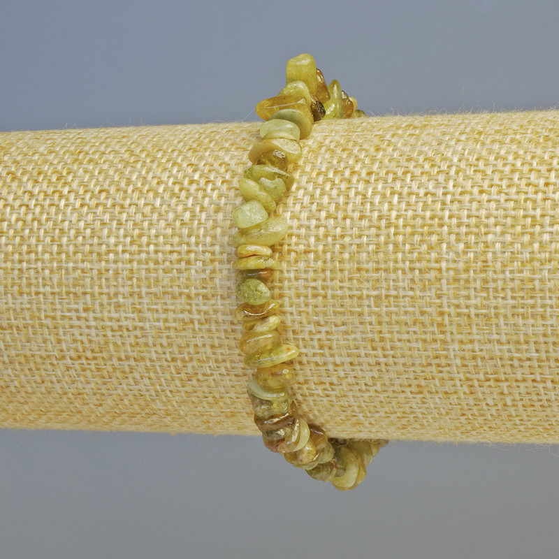 צמיד גרוסולר (גרנייט ירוק) שבבי אבן טבעית, קוטר 8×3 מ״מ± (אלסטי), אורך 18 ס״מ+