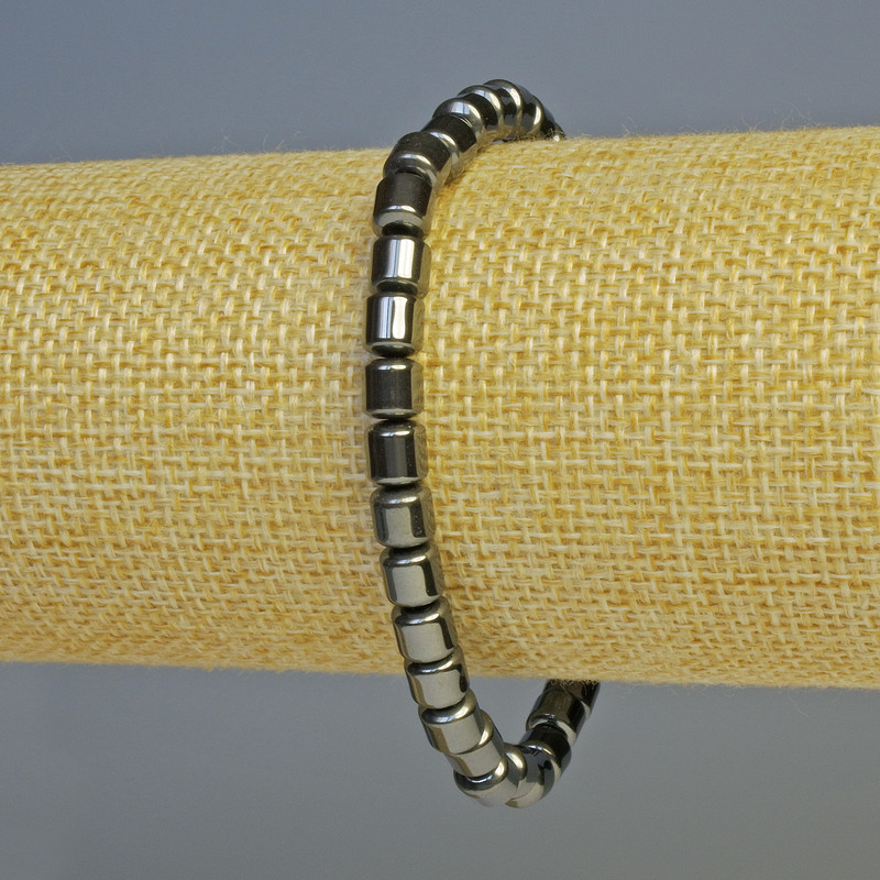 צמיד המטיט בצורת צילינדר, צבע שחור, קוטר 5,5×5,5 מ״מ, אורך 18 ס״מ ±, מתיחה