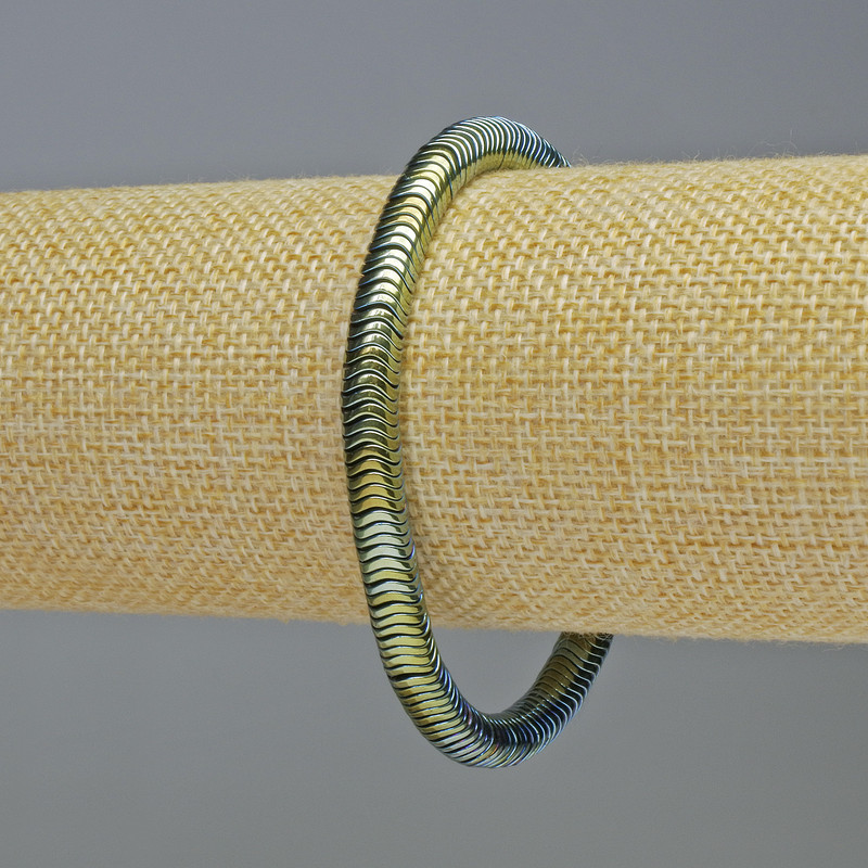 צמיד המטיט רונדל גל ירוק-משתנה, קוטר 6x1 מ"מ, אורך 18 ס"מ, סטרץ