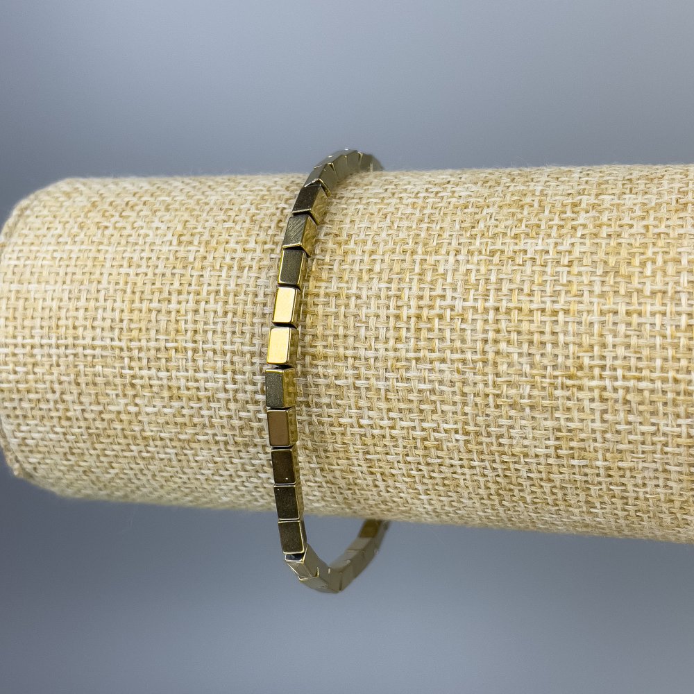 צמיד מהמטיט זהוב מלבני, קוטר 5×3 מ״מ, אורך 18 ס״מ בסטרץ'