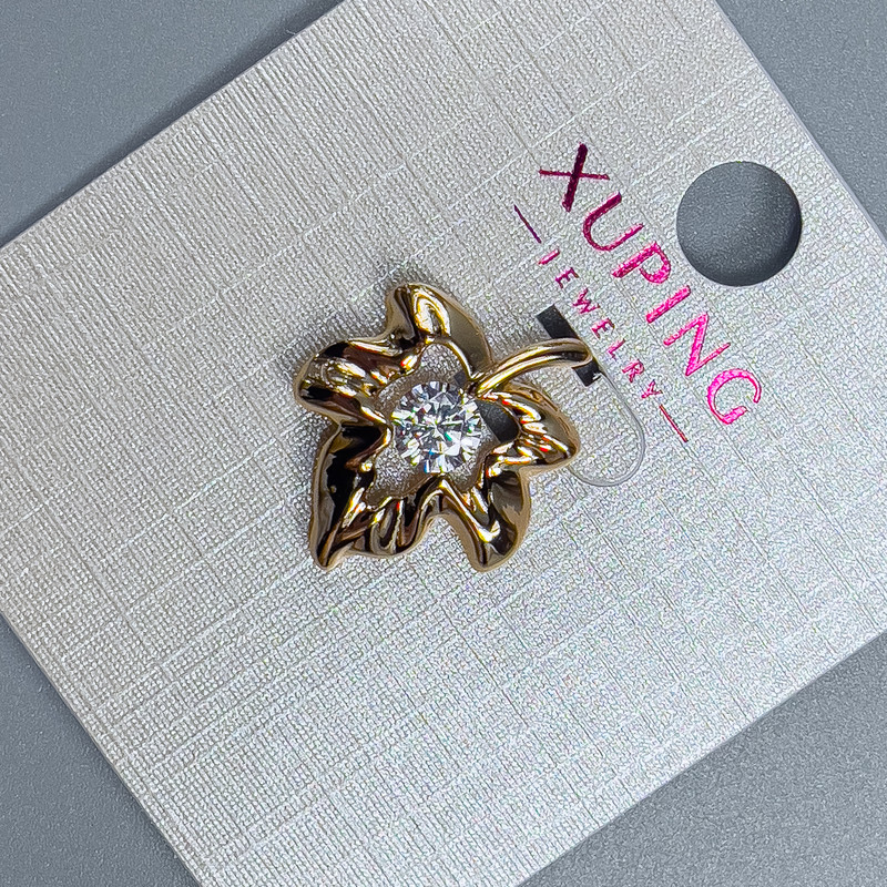 תליון Xuping «עלה» עם קריסטל לבן, קוטר 16 מ״מ ±, אורך 19 מ״מ ±, ציפוי זהב 18K