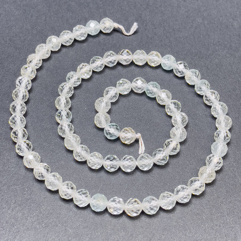 חרוזי קריסטל ההרים עם טופז על חוט – כדור מלוטש, קוטר 6 מ״מ, אורך 39 ס״מ