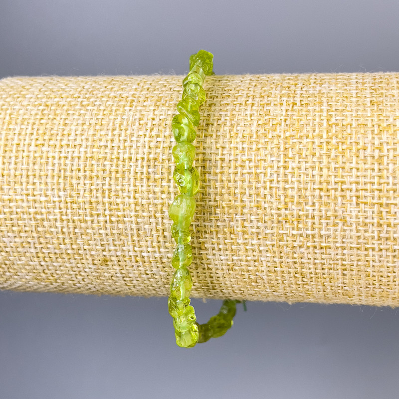 צמיד כריזוליט גולמי מאבן