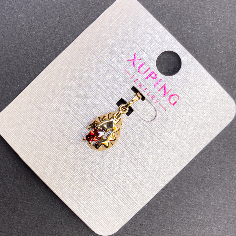 תליון Xuping עם קריסטל אדום, קוטר 8 מ״מ ±, אורך 20 מ״מ ±, זהב 18 קראט