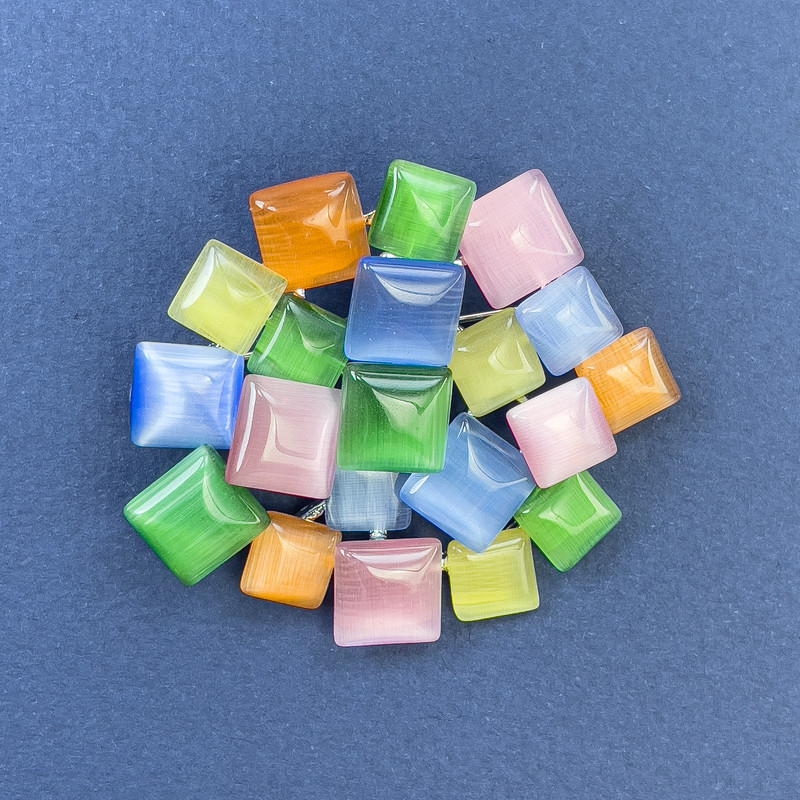 סיכת-תליון אקצנט רב-צבעית עין-חתול מתכת כסופה 44×49 מ״מ+