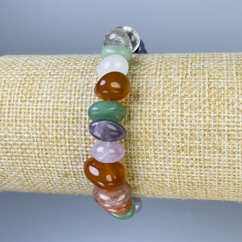 צמיד «מגוון חרוזי חיתוך», קוטר 7–13×6–9 מ״מ ±, אורך 18 מ״מ ± בסטרץ'