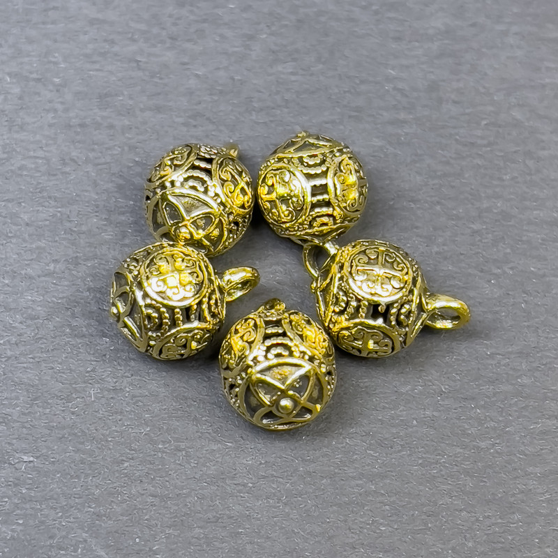 אביזרי תכשיטים: תליון בגוון זהב למתכת, מימדים 9,5×12 מ״מ, אריזה של 5 יחידות