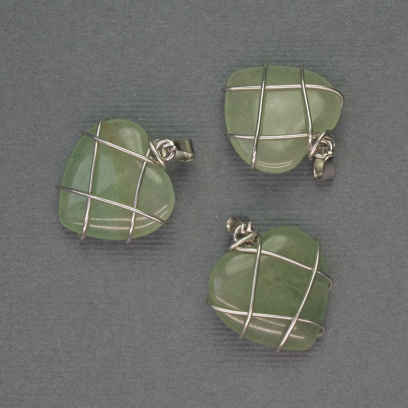 תליון לב מנפריט בשזירה כסופה, קוטר 21×21 מ״מ ±, אורך 27 מ״מ ±