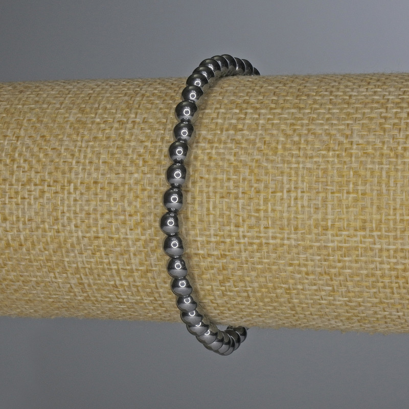 צמיד מהמטיט חרוזים חלקים בקוטר 5 מ״מ, אורך 18 ס״מ, אלסטי