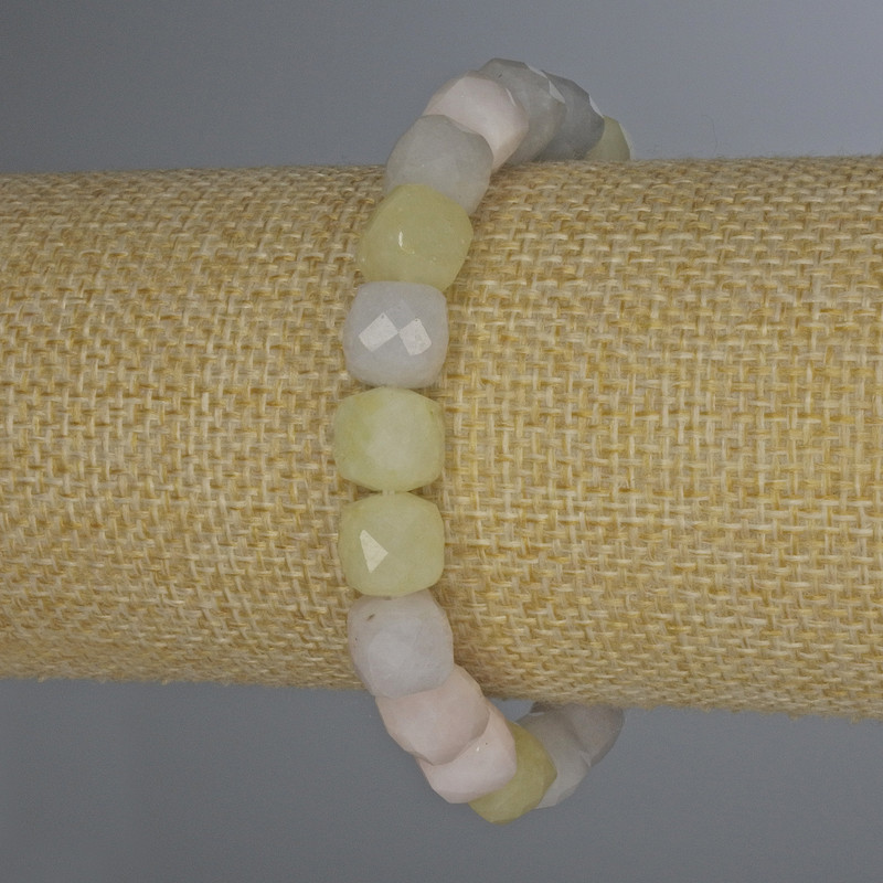 צמיד מורגןיט בקוביות מפוסלות, קוטר 9×9 מ״מ, אורך 18 ס״מ, אלסטי