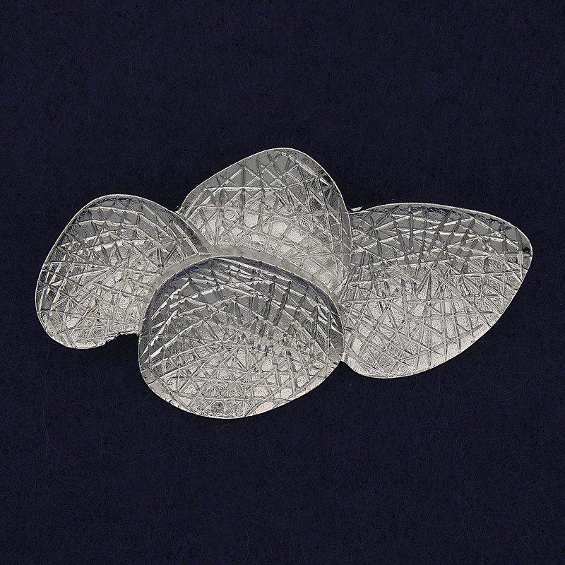 סיכת הדגש מתכת כסופה 64×36 מ״מ+