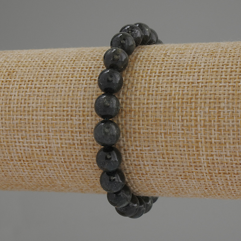 צמיד פוקסיט ירוק-ברקת (מוסקובייט) כדור חלק, קוטר 8 מ״מ, אורך 18 ס״מ גמיש