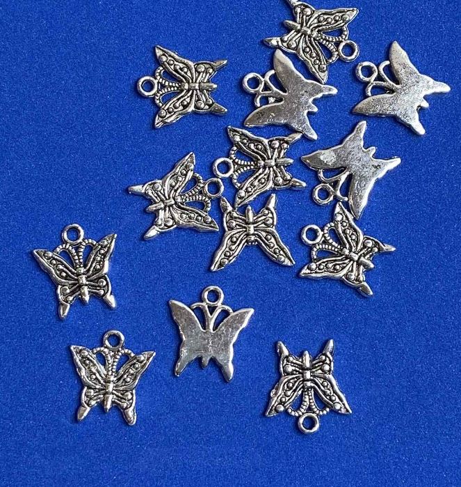 אביזרי תליון «פרפר» 18×16 מ״מ אריזה 20 גרם + -18 יחידות +