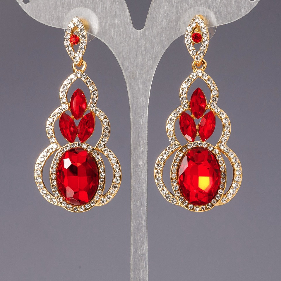 עגילים עם קריסטלים «לינדה» בסגנון «שנדלירים»