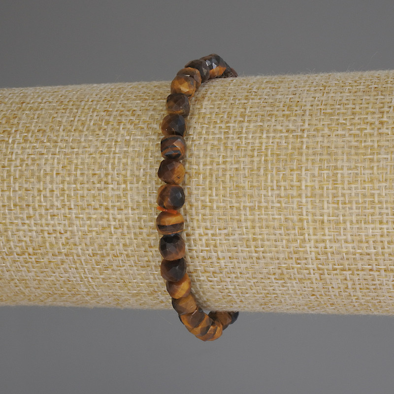 צמיד עין הטיגר בקוביה מגורנית, קוטר 5×5 מ״מ, אורך 18 ס״מ (אלסטי)