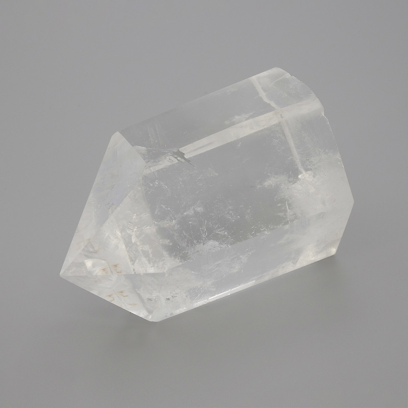 עיפרון מזכרת מקריסטל הררי טבעי 65×35 מ״מ ± בגדלים שונים (לפי 100 גרם)