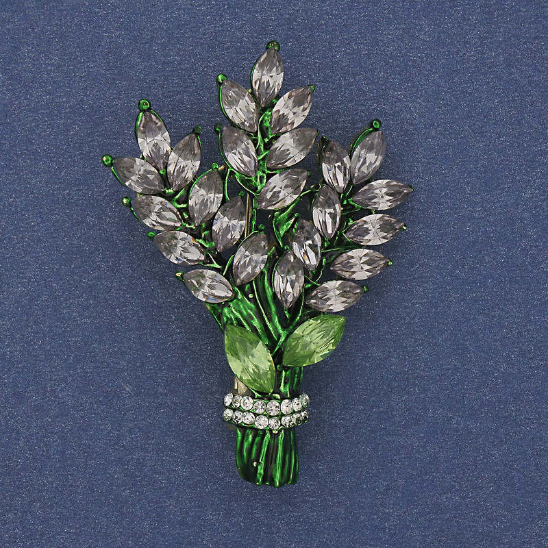 סיכת נוי «ענף» עם קריסטלים בהירים-סגולים ולבנים ומתכת בצבע זהב 43×29 מ״מ +