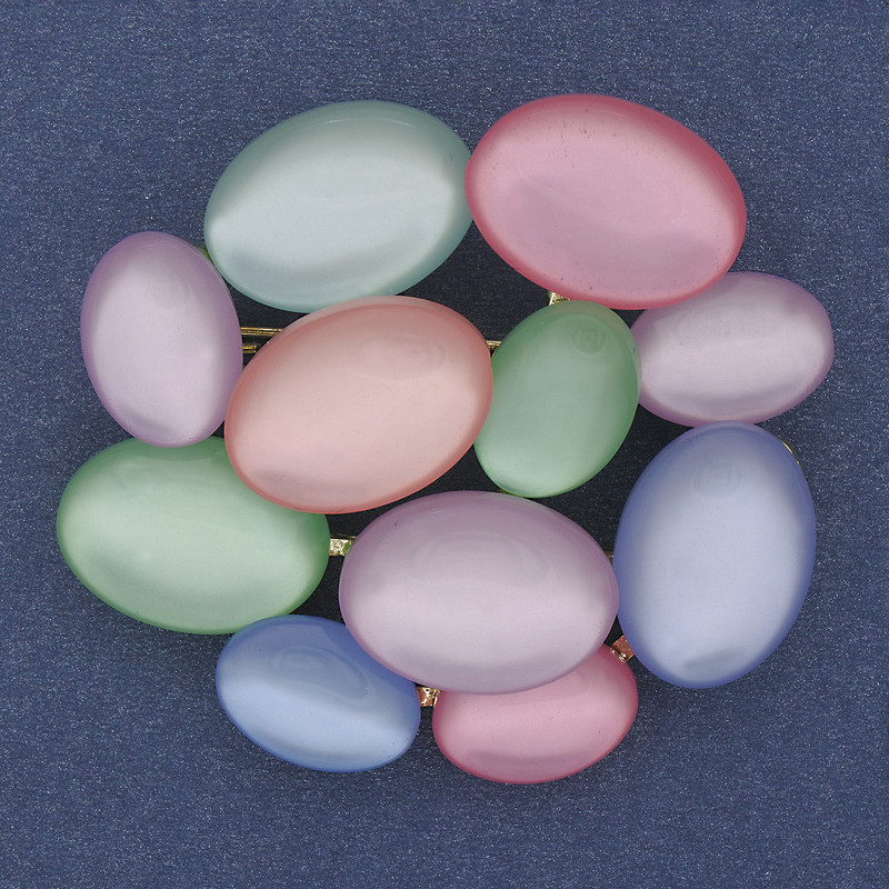 סיכת תכשיט Accent צבעוני עם עין החתול זהוב מתכת 49×45 מ״מ